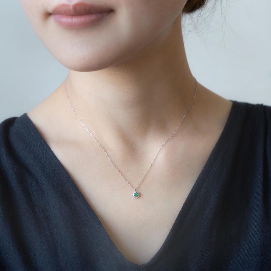 ジュエリーフィガロ ネックレス エメラルド K10 WG ホワイト ジュエリーフィガロ ネックレス エメラルド K10 WG ホワイト