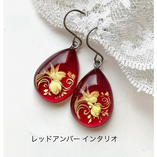 還暦祝い　女性　赤いピアス 　イヤリング　琥珀　インタリオ 　天然琥珀 薔薇  小鳥　カメオ　 レッドアンバー　還暦お祝いの画像