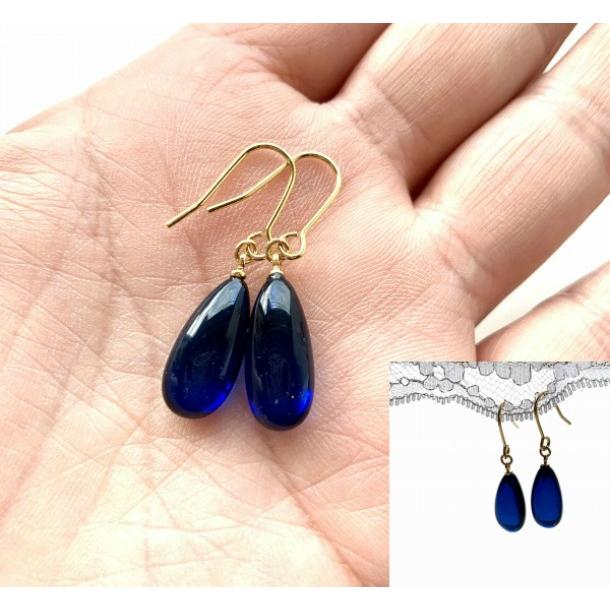琥珀 ピアス  青い琥珀　ブルー　パワーストーン　チタンピアス　アンバーの画像