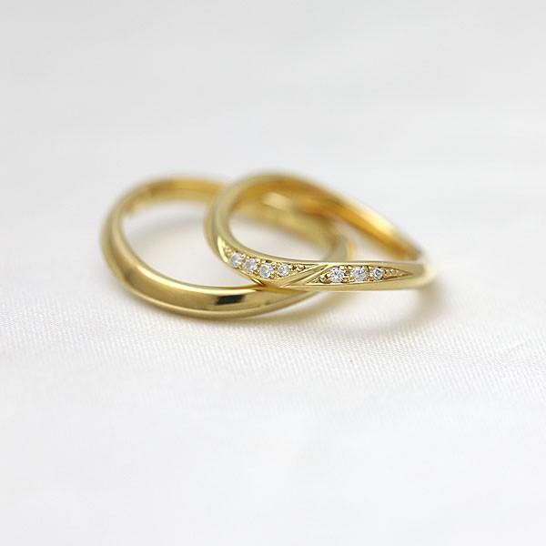結婚指輪 ゴールド ペアリング K10YG ダイヤ 0.07ct ウェーブ S字 ライン 指輪 マリッジリング シンプル 爆買の画像