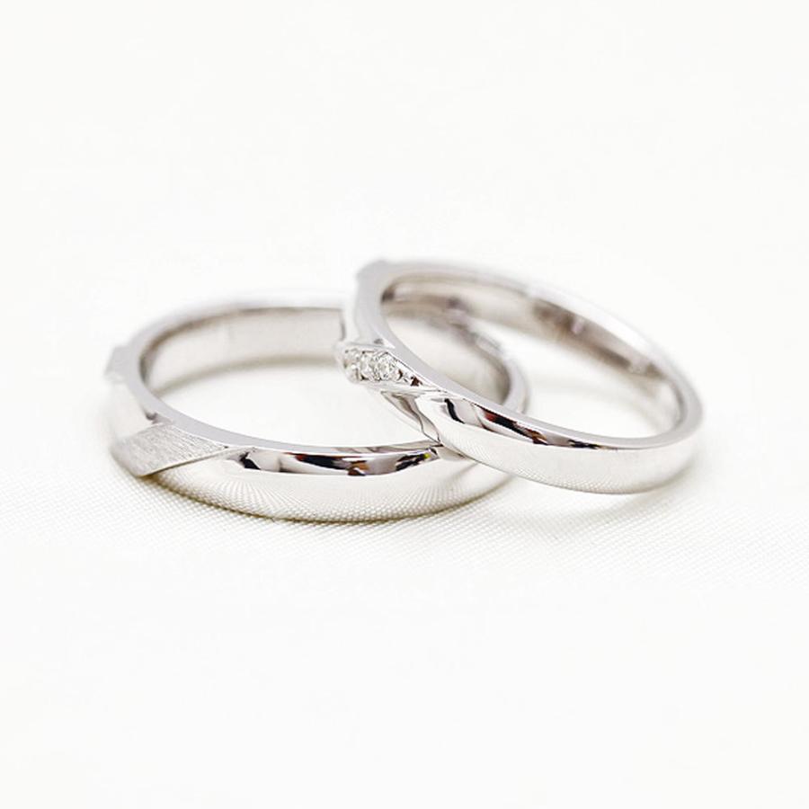 結婚指輪 プラチナ ペアリング PT900 ダイヤ 0.04ct ななめライン 指輪