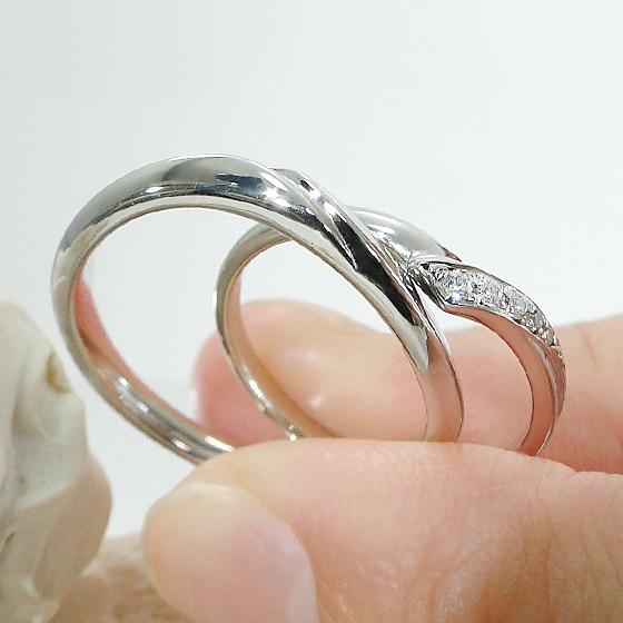 結婚指輪 ペアリング プラチナ PT900  ダイヤモンド 0.05ct V字リング ウェーブライン シンプル 爆買の画像