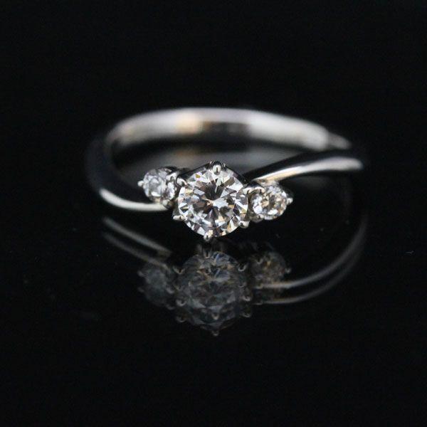 婚約指輪 プラチナ ダイヤモンド 0.3ctUP VVS1 サイドストーン 婚約指輪 プラチナ ダイヤモンド 0.3ctUP VVS1 サイドストーン