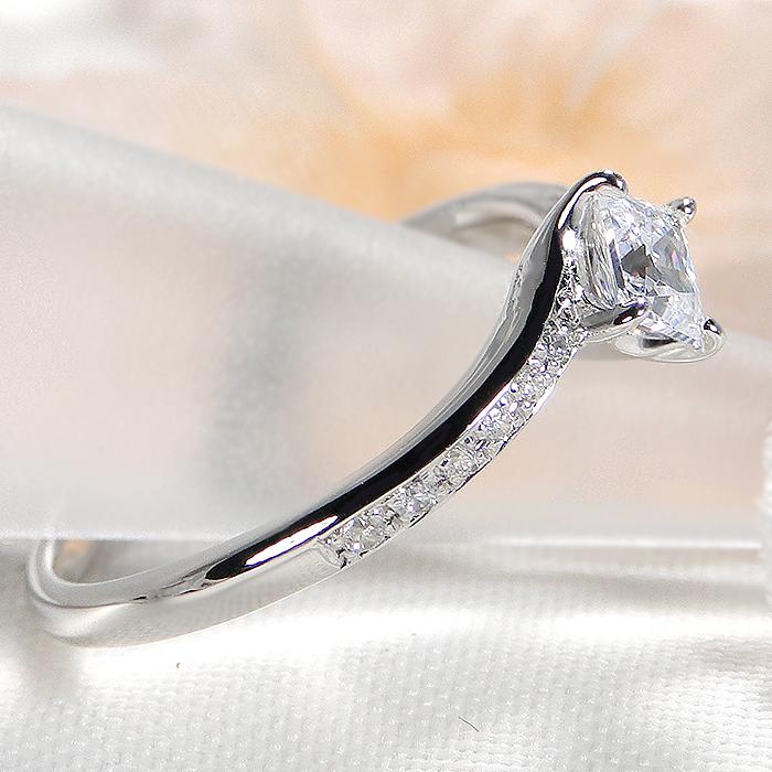 PT900 婚約指輪 プラチナ ダイヤ 計0.5ct プリンセスカット 指輪