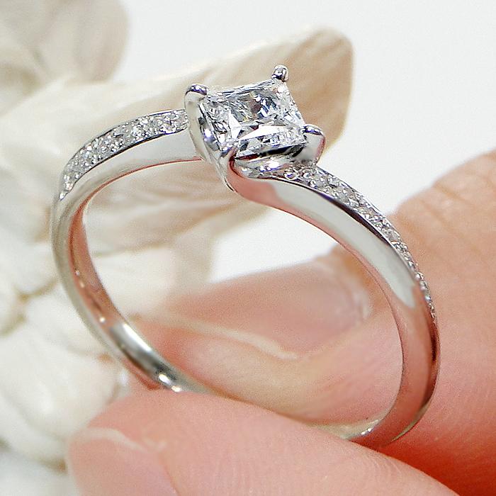 PT900 婚約指輪 プラチナ ダイヤ 計0.5ct プリンセスカット 指輪