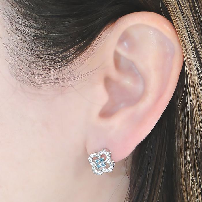 ピアス プラチナ PT900 ブルーダイヤ ダイヤモンド 0.8ct 四つ葉 