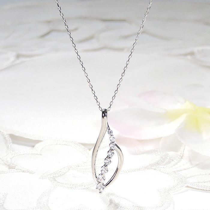 ネックレス PT900 プラチナ ダイヤ 0.33ct リーフ 葉 つゆ 雫