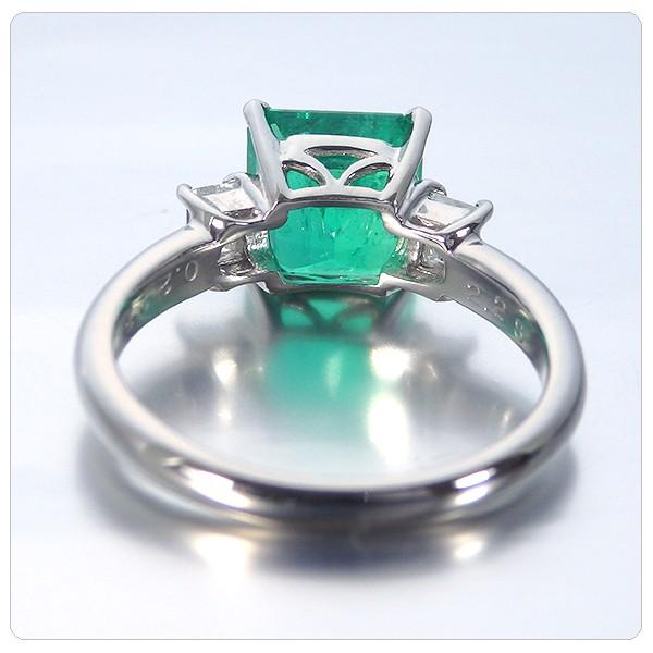 エメラルド 指輪 プラチナ エメラルド 2.280ct ダイヤ 0.222ct中央宝石