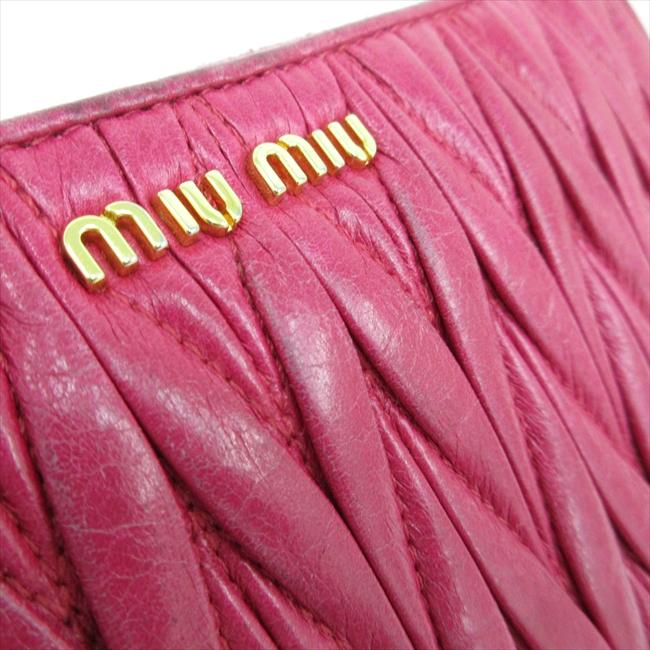miumiu(ミュウミュウ) マテラッセ ラウンドファスナー長財布 miumiu(ミュウミュウ) マテラッセ ラウンドファスナー長財布