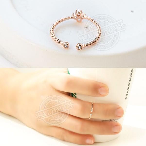 SWAROVSKI 指輪 リング ピンキーリング スワロフスキー 四つ葉 SWAROVSKI 指輪 リング ピンキーリング スワロフスキー 四つ葉