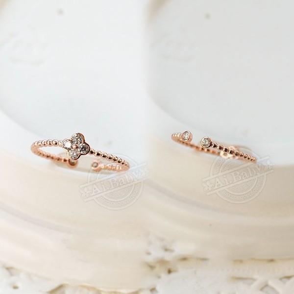 SWAROVSKI 指輪 リング ピンキーリング スワロフスキー 四つ葉 SWAROVSKI 指輪 リング ピンキーリング スワロフスキー 四つ葉
