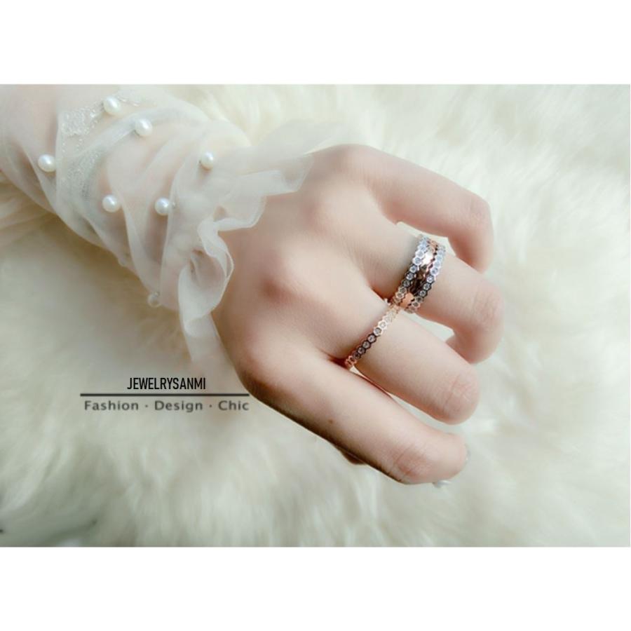 SWAROVSKI（スワロフスキー） 指輪 リング 真っ直ぐなデザイン重ね使い