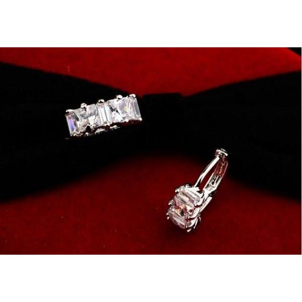 ピアス/ダイヤモンドCZ彩石4連/ホワイトゴールド18金RGP : JEWELRY