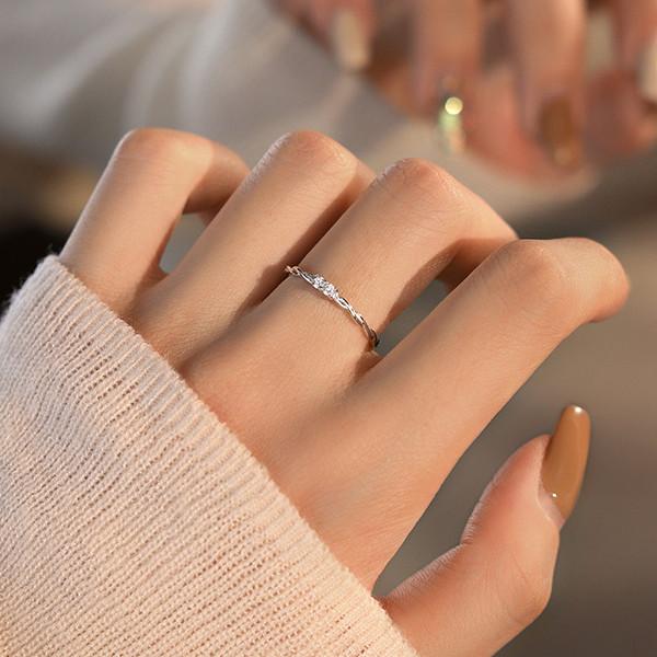 リング 指輪 レディース フリーサイズ 調整可能 ねじり 誕生日 記念日