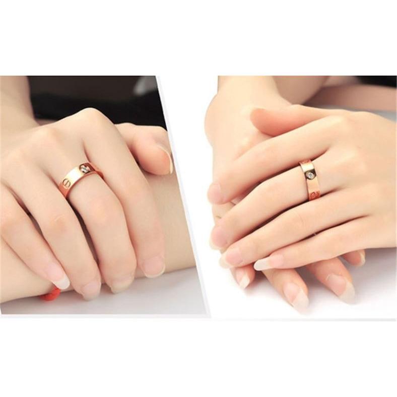 指輪 リング 日本製 海外セレブ愛用 高級 刻印 LOVEリング 誕生日 記念