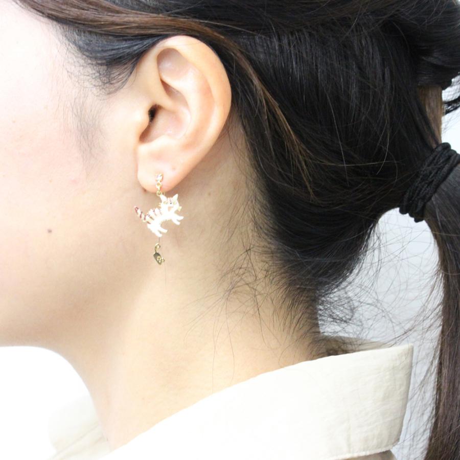 イヤリング ピアス レディース ねこ モチーフ シャーするアクセサリー