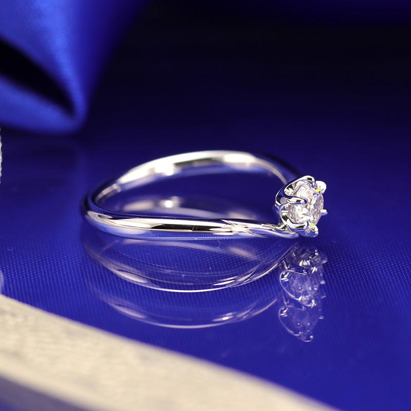 P t 900 センターダイヤ0.32 サイドダイヤ0.20 リング 指輪