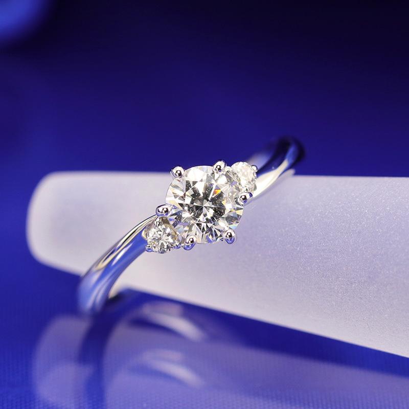 Jeweluce 婚約指輪 ダイヤモンド リング プラチナ pt950 0.56 Jeweluce 婚約指輪 ダイヤモンド リング プラチナ pt950 0.56
