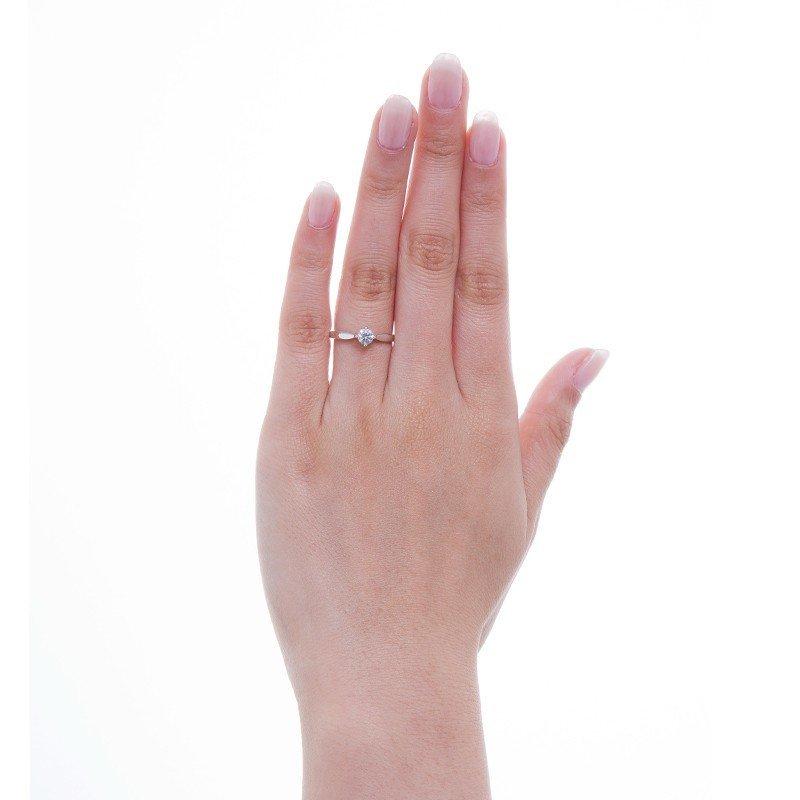 Jeweluce（ジュエルーチェ） 婚約指輪 ダイヤモンド リング プラチナ