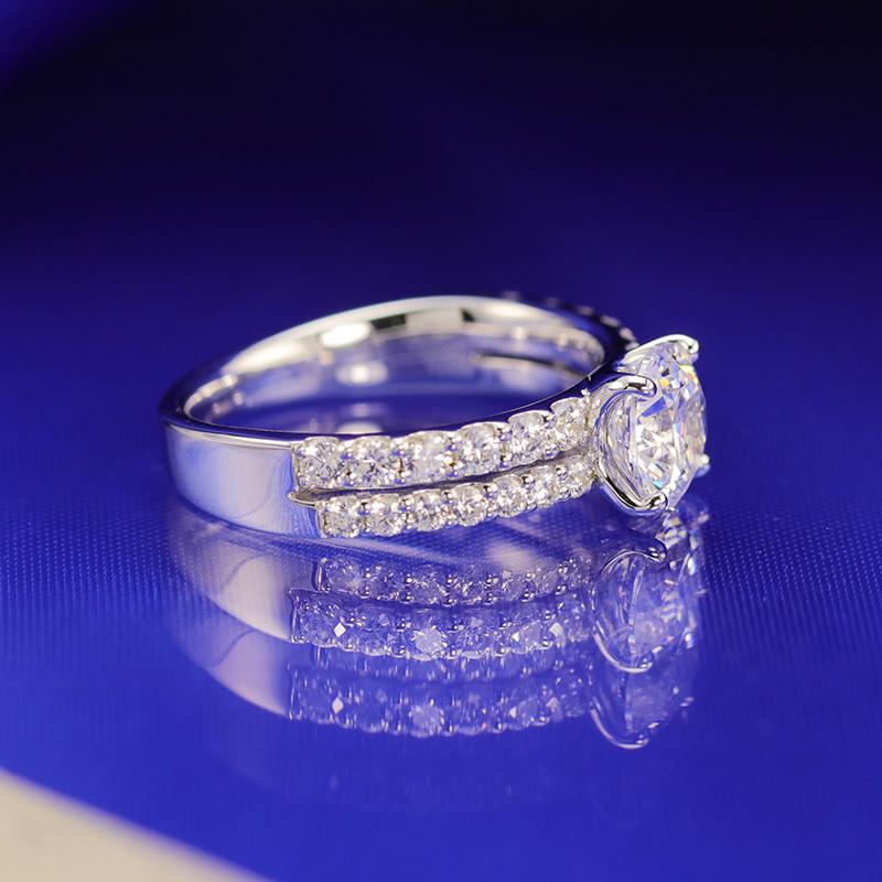 Jeweluce（ジュエルーチェ） 婚約指輪 ダイヤモンド リング プラチナ 