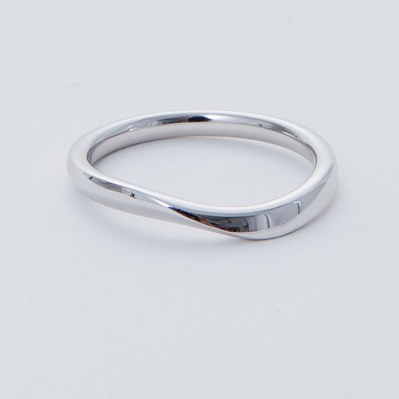 結婚指輪 プラチナ pt950 指輪 ウェーブ 内甲丸 マリッジリング 刻印・シークレットストーン無料 FourLovers Angela メンズの画像