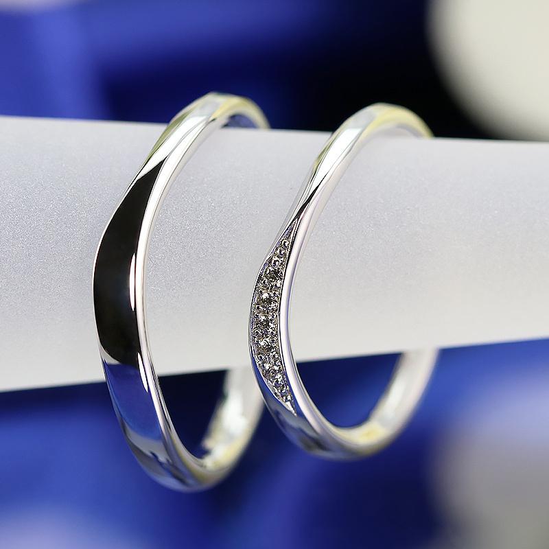 結婚指輪 プラチナ pt950 指輪 ウェーブ 内甲丸 マリッジリング 刻印・シークレットストーン無料 FourLovers Angela メンズの画像
