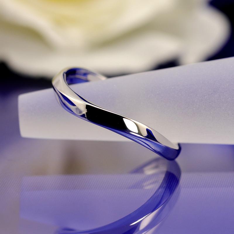 結婚指輪 プラチナ pt950 メンズ  指輪 ウェーブ 内甲丸 マリッジリング 刻印・シークレットストーン無料の画像
