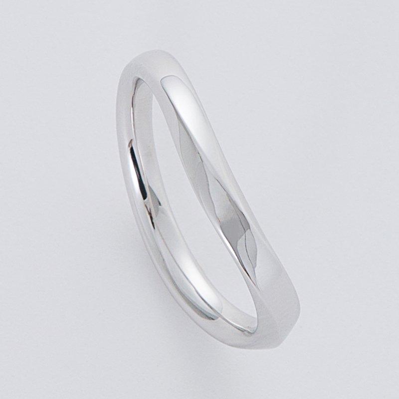 結婚指輪 プラチナ pt950 メンズ  指輪 ウェーブ 内甲丸 マリッジリング 刻印・シークレットストーン無料の画像