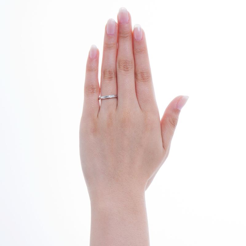 結婚指輪 ダイヤモンド プラチナ pt950 ダイヤ 指輪 内甲丸 マリッジリング 刻印・シークレットストーン無料 FourLovers Pur 爆買の画像