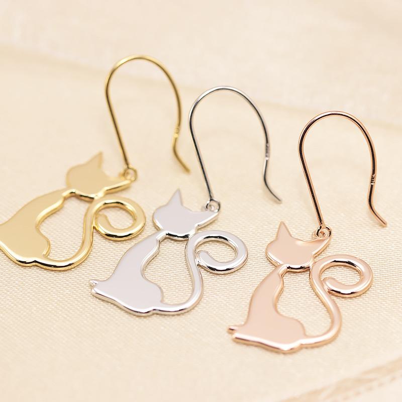 K18 YG/WG/PG 猫 シルエット ピアス 18金 K18 両耳 プレゼント ギフト ゴールドカラーは選べる ねこ かわいい おすわりの画像