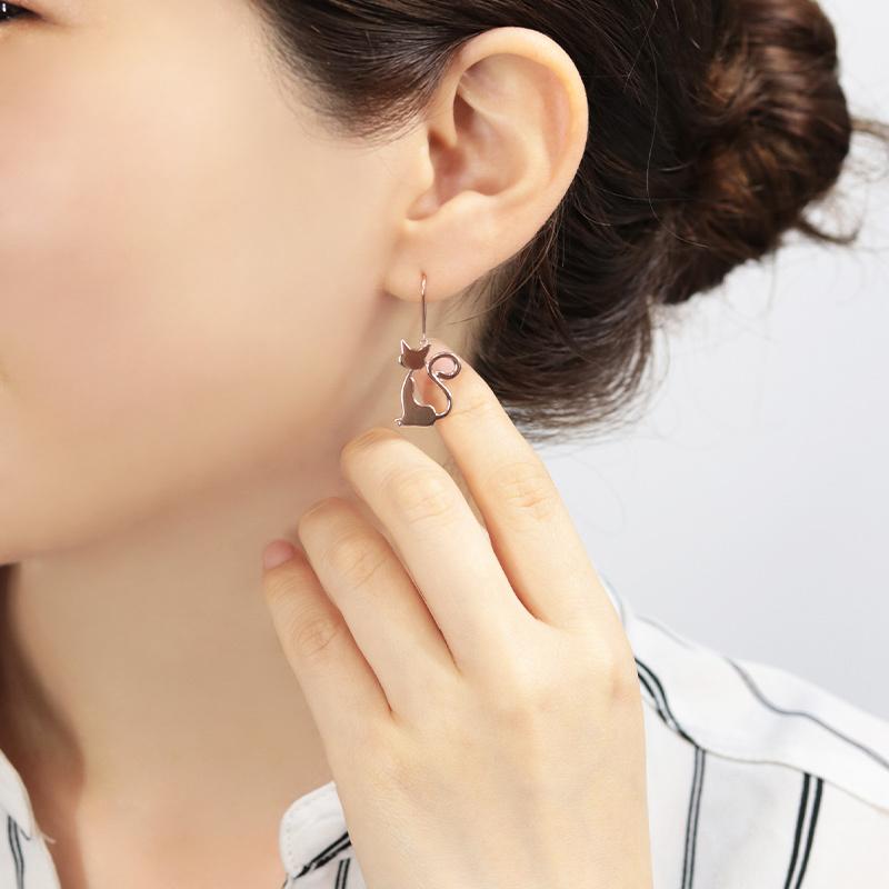 K18 YG/WG/PG 猫 シルエット ピアス 18金 K18 両耳 プレゼント ギフト ゴールドカラーは選べる ねこ かわいい おすわりの画像