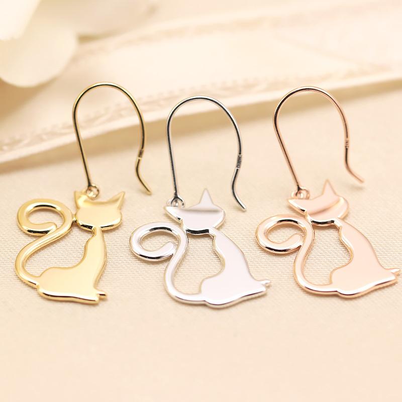 K10 YG/WG/PG 猫 シルエット ピアス 10金 K10 両耳 プレゼント ギフト かわいい おしゃれ ねこ ゴールドカラーは選べる おすわりの画像