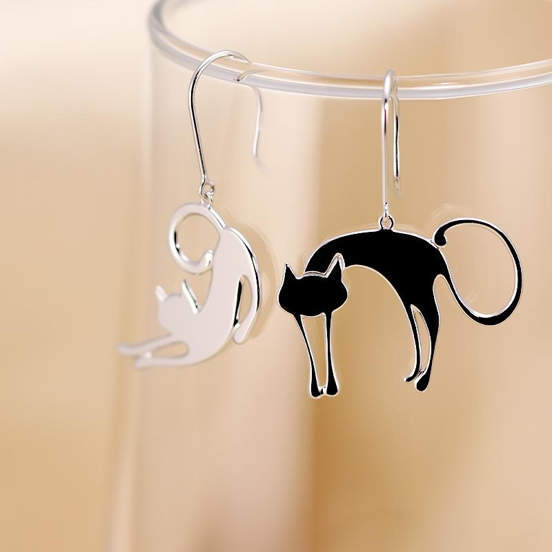 K18 YG/WG/PG 猫 シルエット ピアス 18金 両耳 プレゼント ギフト かわいい ねこ おしゃれ ゴールドカラーは選べるの画像