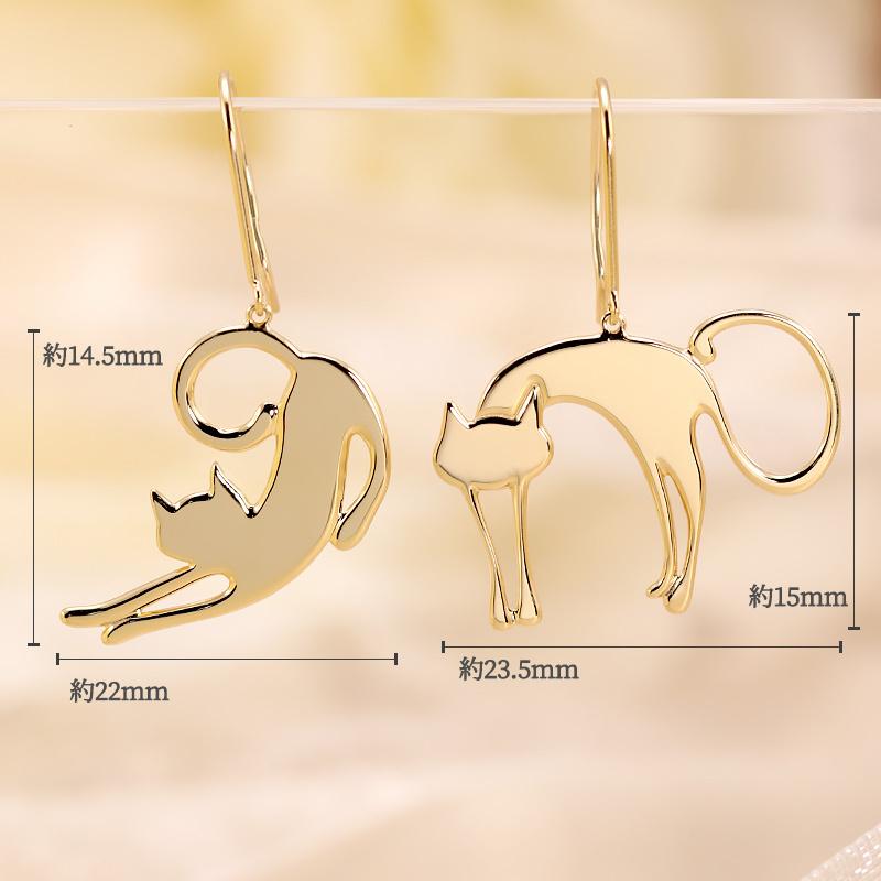 K10 YG/WG/PG 猫 シルエット ピアス 10金 K10 両耳 プレゼント ギフト かわいい ねこ おしゃれ ゴールドカラーは選べる アシメントリーの画像