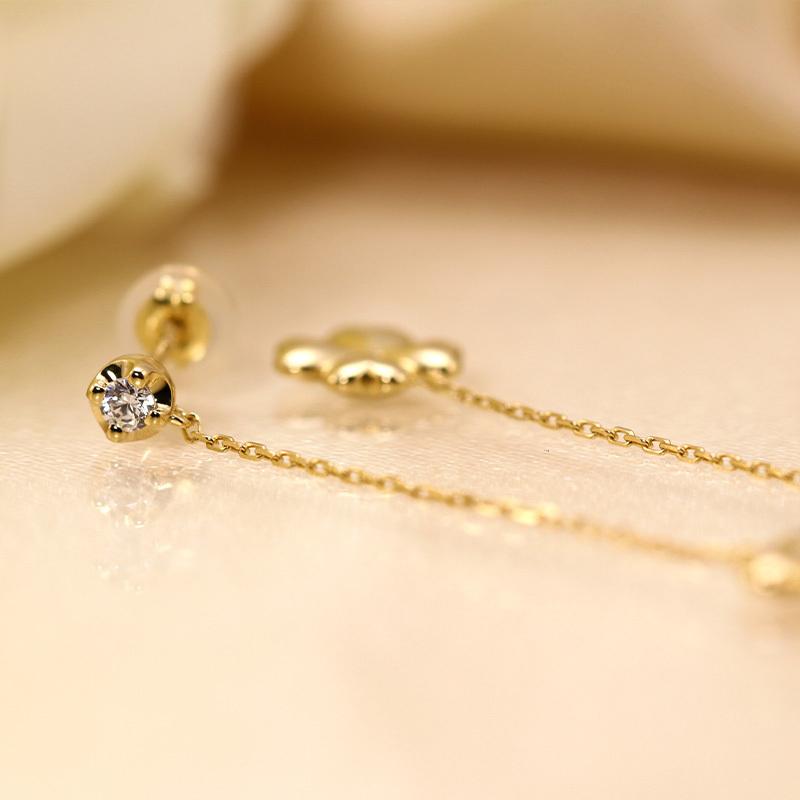 K10 YG/WG/PG ダイヤモンド  0.08ct Hカラークラス/SIクラス クローバー モチーフ ピアス 四葉 幸運 ゴールド 10金 ダイヤ カラーは選べる プレゼント 両耳の画像