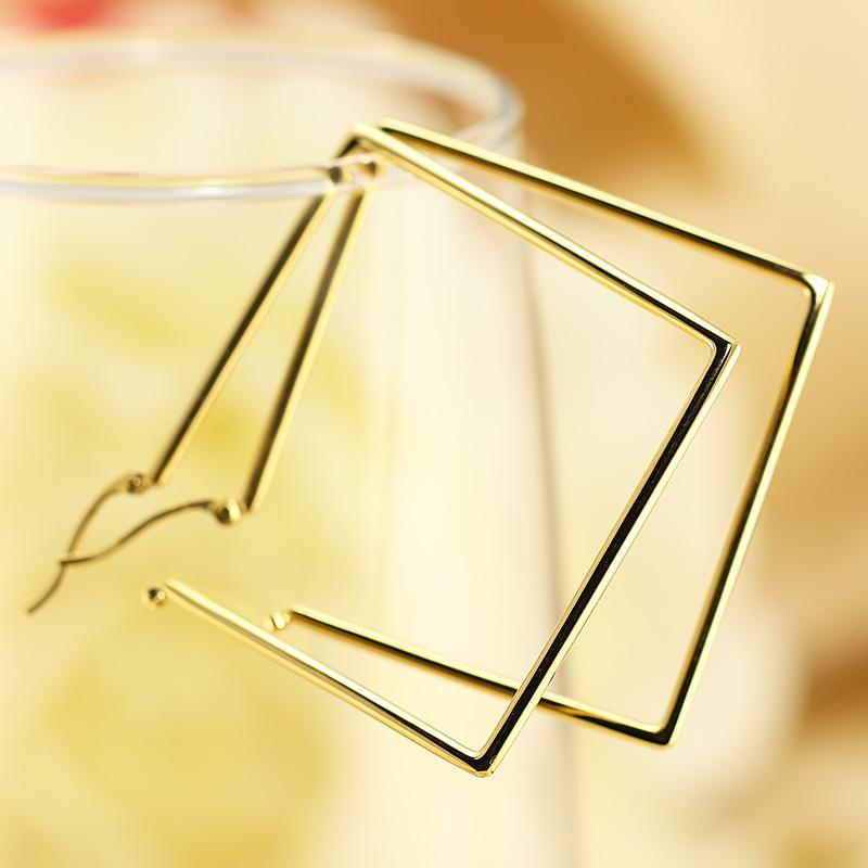 Jeweluce（ジュエルーチェ） K18 フープ ピアス スクエアデザイン L