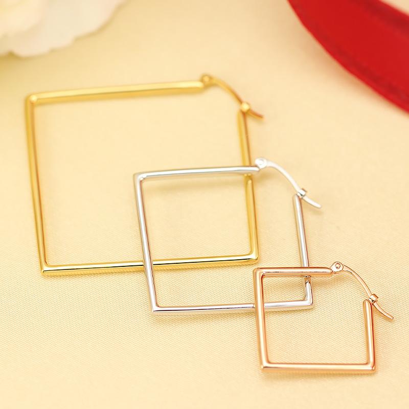 専用です。レア　スクエアフープピアス　k18 大きめ cuteral_p1168