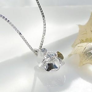 K18WG【0.15ct】ダイヤモンド ペンダント クローバー 四葉 2石 k18 大粒 ゴールド  jdp0020【Hカラークラス・SIクラス】の画像