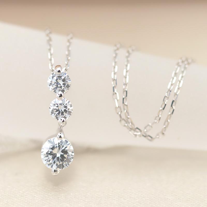 K18YG/PG ダイヤモンド 0.5ctUP 【Hカラークラス/SIクラス】 トリロジー ペンダント ネックレス ダイヤ  18金 ゴールド プレゼント ギフトの画像