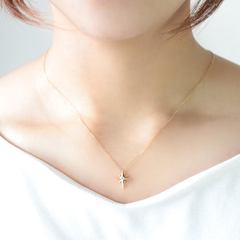 K10 YG/WG/PG ダイヤモンド 0.06ctUP 【Hカラークラス/SIクラス】 スター 星 モチーフペンダント ネックレス ダイヤ  ゴールド プレゼント ギフトの画像