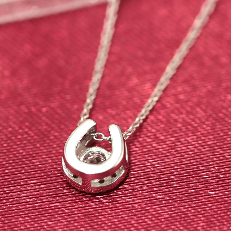 K18YG/WG/PG ダイヤモンド 0.14ct 【Hカラークラス/SIクラス】プチ ペンダント ネックレス 18金 ゴールド 馬蹄 お守りの画像