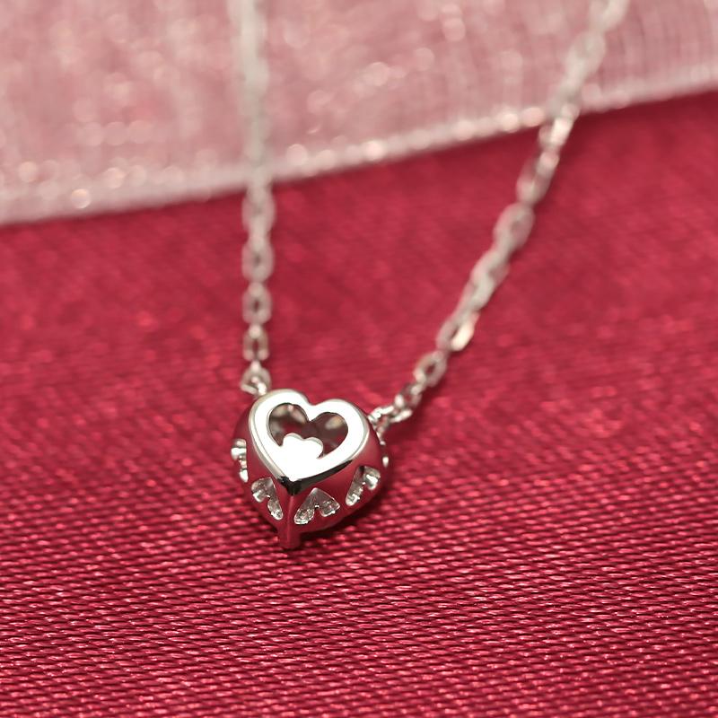 pt900 ダイヤモンド 0.2ct 【Hカラークラス/SIクラス】 プチ ペンダント ネックレス ダイヤ  プラチナ ハート アミュレット プレゼント ギフトの画像
