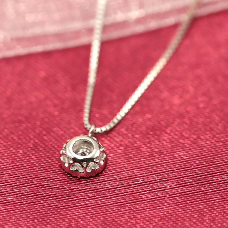 pt900・K18YG/PGダイヤモンド 0.11ct 【Hカラークラス/SIクラス】プチ ペンダント 取り巻き ネックレス ダイヤ プラチナ ゴールド ベネチアン プレゼント ギフトの画像
