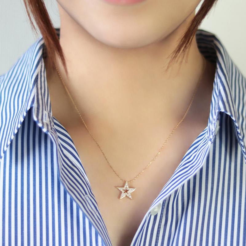 K18YG/WG/PG ダイヤモンド 0.09ct 【Hカラークラス/SIクラス】ペンダント ネックレス 18金 ゴールド スター 星 存在感 カジュアル アクセサリー ファッションの画像