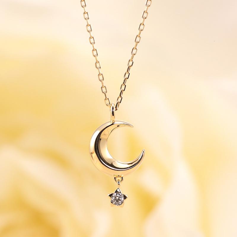 K18YG/WG/PG ダイヤモンド 0.03ct 【Hカラークラス/SIクラス】ペンダント ネックレス 18金 ゴールド ムーン 月 三日月 選べる3カラーの画像