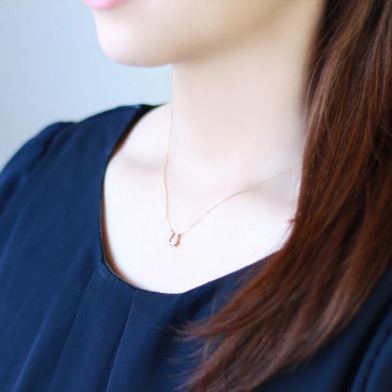 K18 YG/WG/PG ダイヤモンド 0.06ct 馬蹄 小花 ペンダント ネックレス ダイヤ ゴールド 18金 カラーは選べる プレゼント ギフト 記念日 クリスマス フラワーの画像
