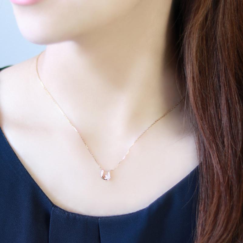 K10 YG/WG/PG ダイヤモンド 0.06ct 馬蹄 小花 ペンダント ネックレス ダイヤ ゴールド 10金 カラーは選べる プレゼント ギフト 記念日 クリスマス フラワーの画像