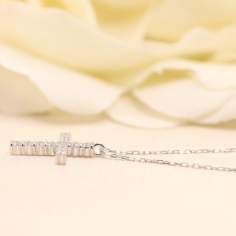 K10 YG/WG/PG ダイヤモンド 0.22ct ライン クロス ペンダント ネックレス ダイヤ ゴールド 10金 カラーは選べる プレゼント ギフト 記念日 クリスマス お守りの画像