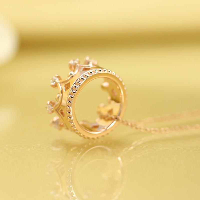 K18 YG/WG/PG ダイヤモンド 8pcs 0.09ct Hカラークラス/SIクラス クラウン ペンダント ネックレス ダイヤ ゴールド 18金 カラーは選べる プレゼント 記念日の画像