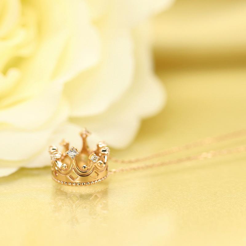 K18 YG/WG/PG ダイヤモンド 8pcs 0.09ct Hカラークラス/SIクラス クラウン ペンダント ネックレス ダイヤ ゴールド 18金 カラーは選べる プレゼント 記念日の画像